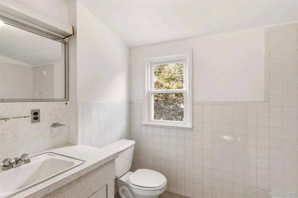 27 E 17th Street Huntington Station, NY 11746