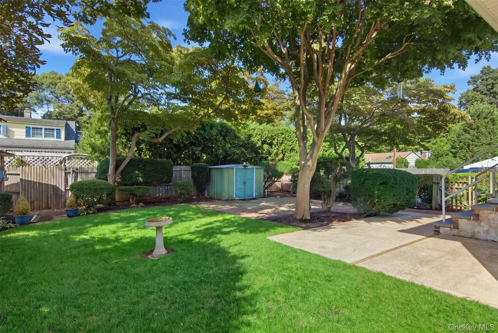 27 E 17th Street Huntington Station, NY 11746