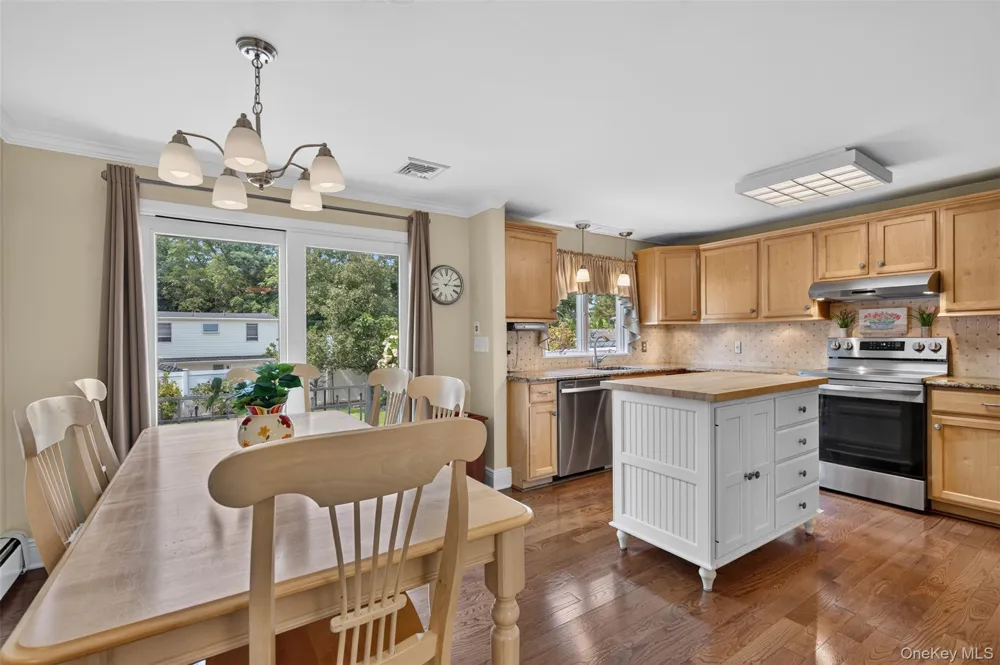 3 Elm Road Rocky Point, NY 11778