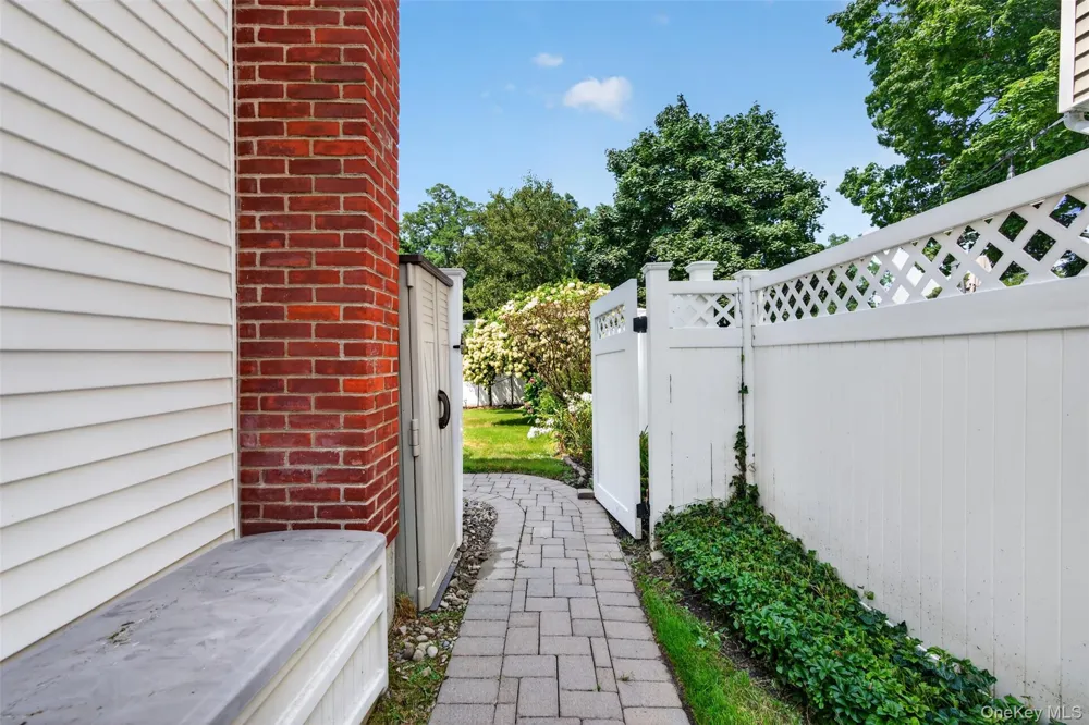 3 Elm Road Rocky Point, NY 11778