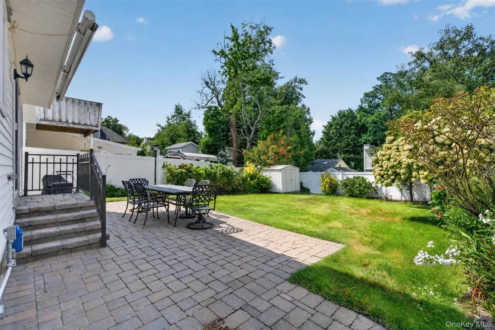 3 Elm Road Rocky Point, NY 11778