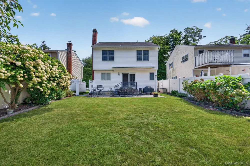 3 Elm Road Rocky Point, NY 11778