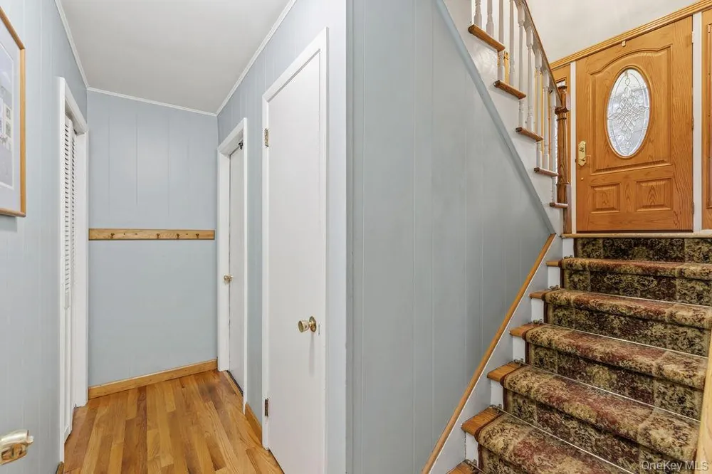 5 Newport Court Suffern, NY 10901