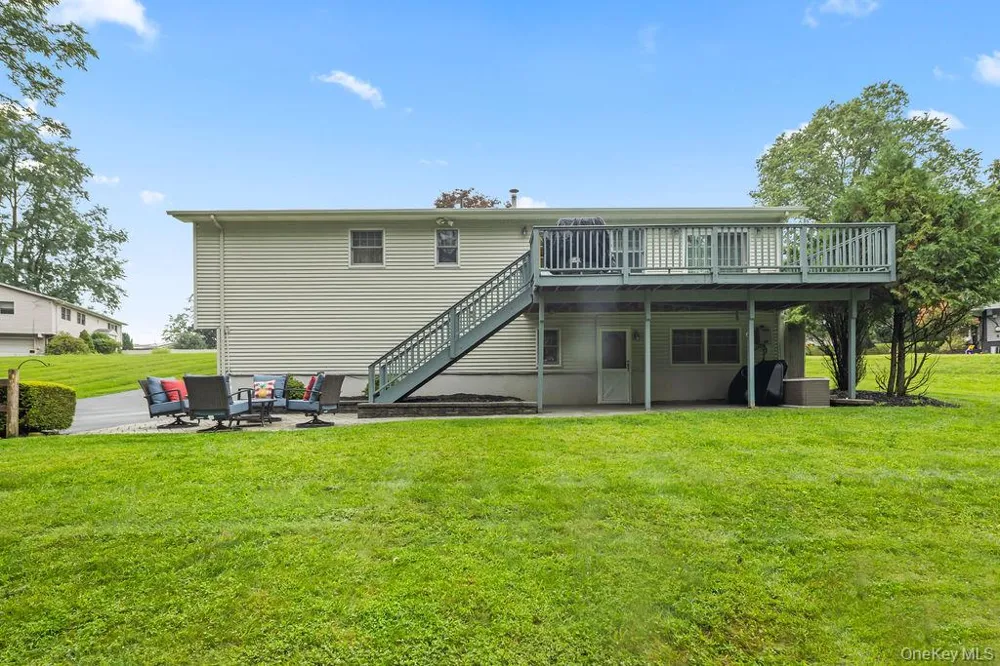 5 Newport Court Suffern, NY 10901