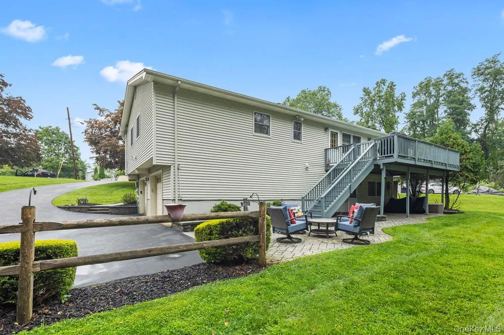 5 Newport Court Suffern, NY 10901