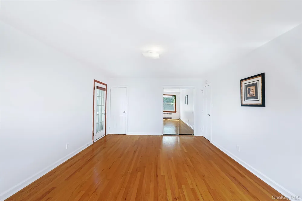121 Manhasset Avenue Manhasset, NY 11030