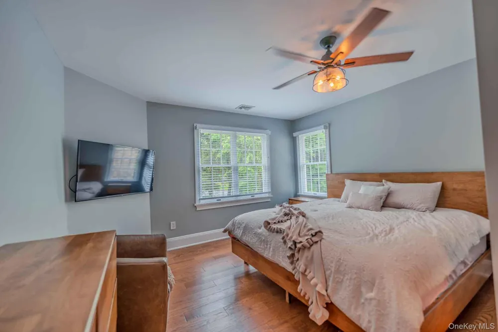 6 Maureen Drive Mount Sinai, NY 11766