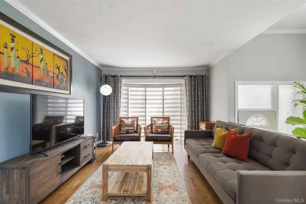 6 S High Street Elmsford, NY 10523