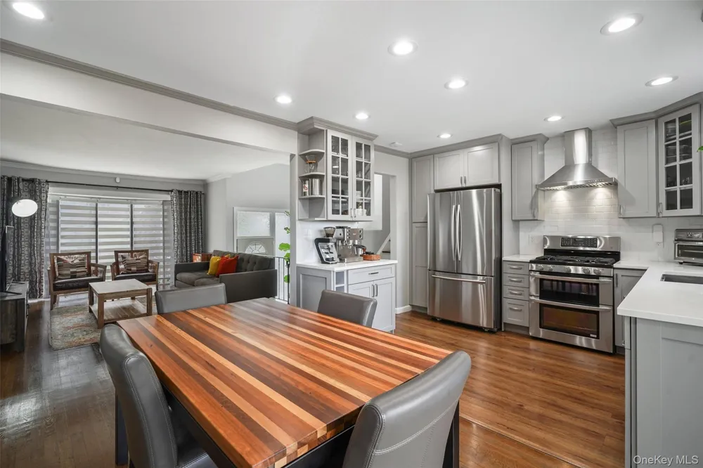 6 S High Street Elmsford, NY 10523