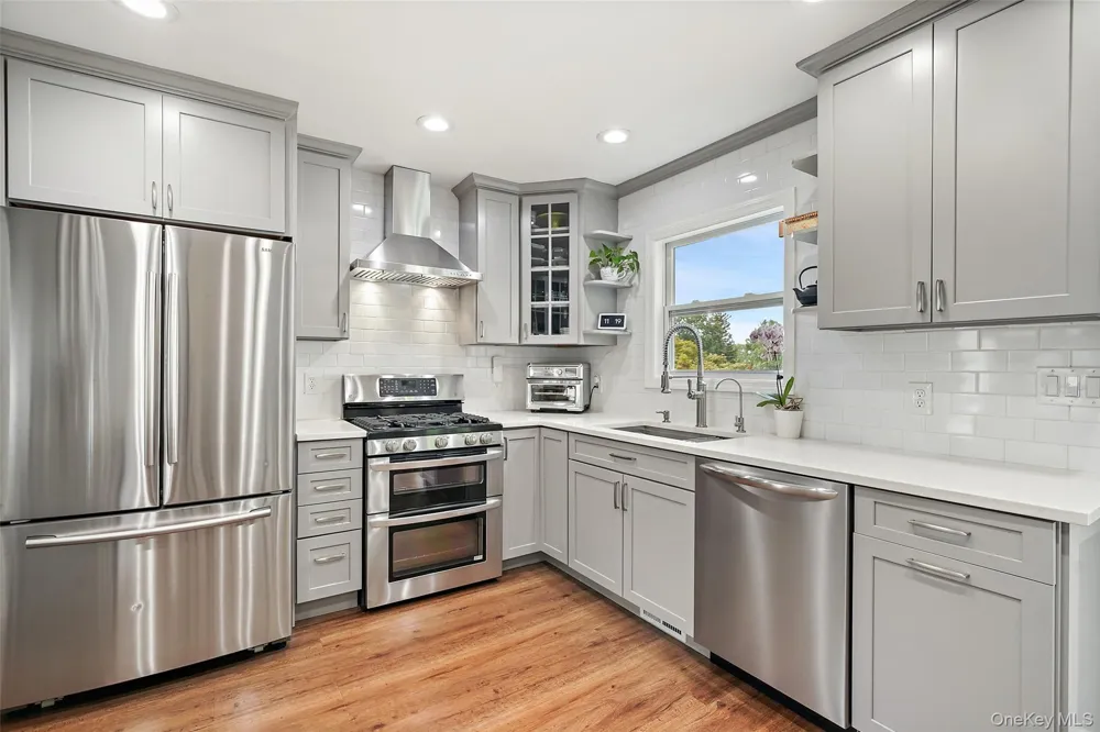 6 S High Street Elmsford, NY 10523