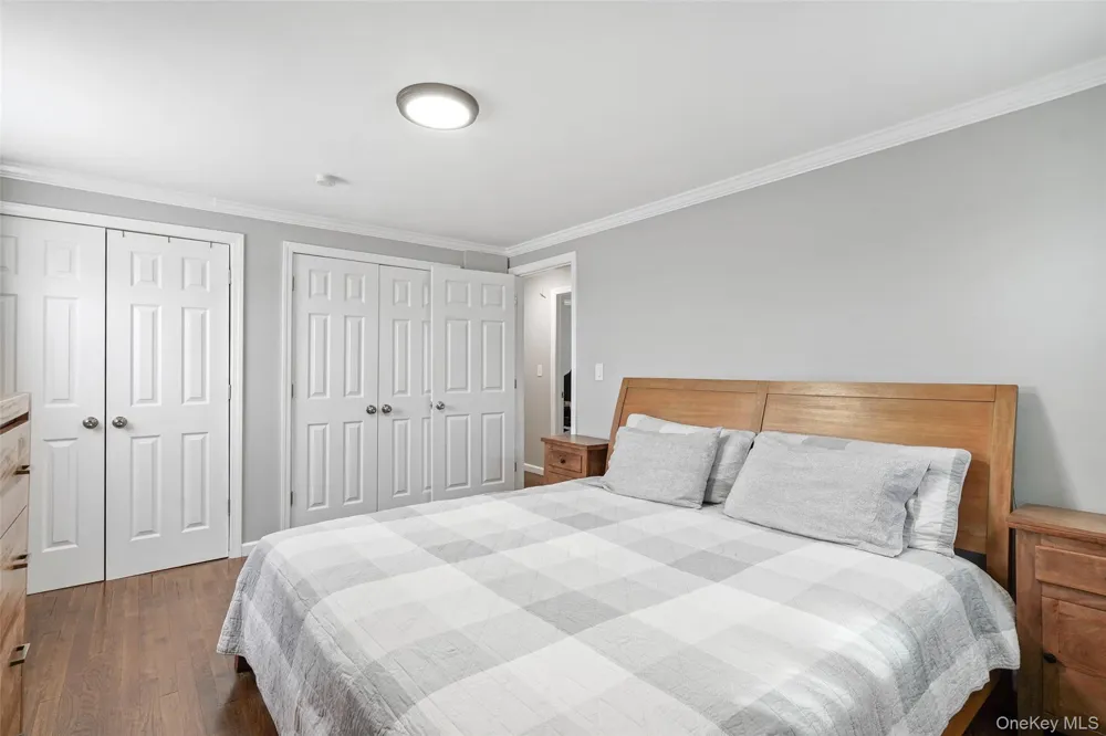 6 S High Street Elmsford, NY 10523