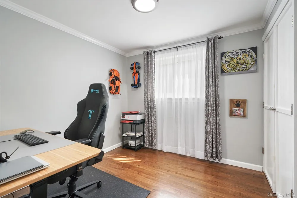 6 S High Street Elmsford, NY 10523