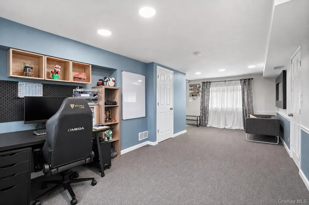 6 S High Street Elmsford, NY 10523