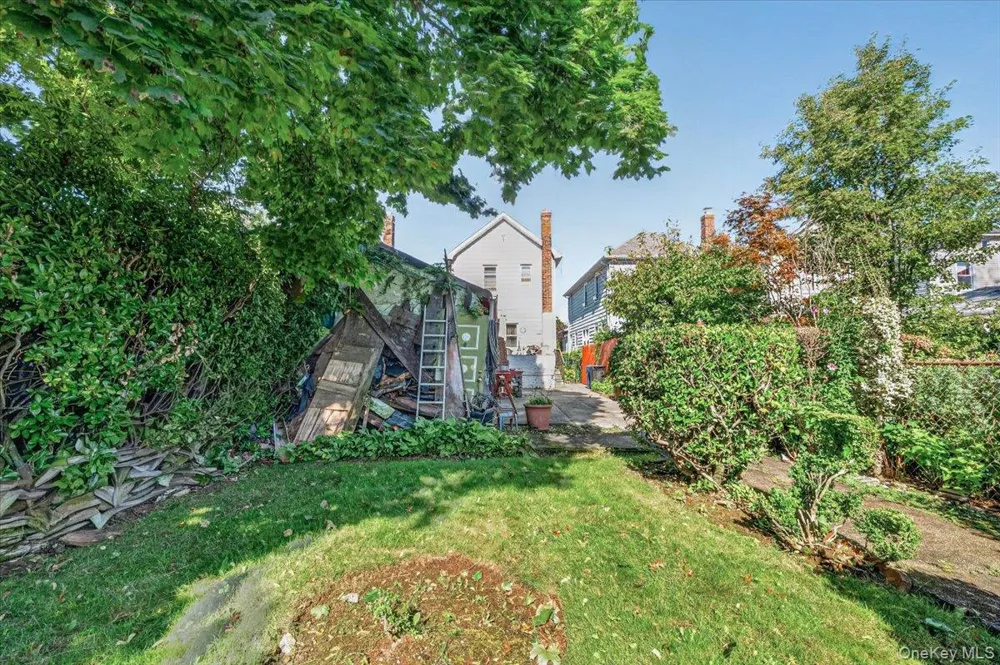 118-29 218th Street Cambria Heights, NY 11411