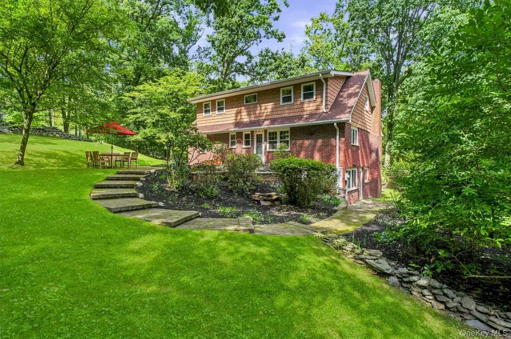 61 Bowe Lane Lagrangeville, NY 12540