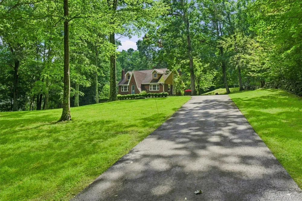 61 Bowe Lane Lagrangeville, NY 12540