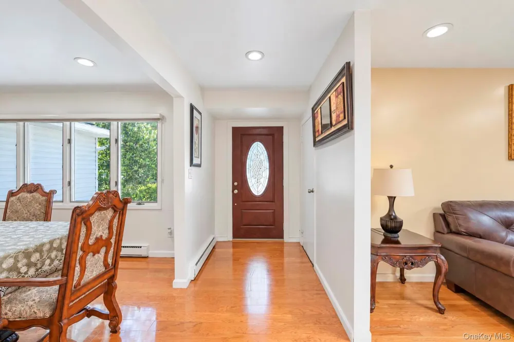 23 Pimlico Drive Commack, NY 11725