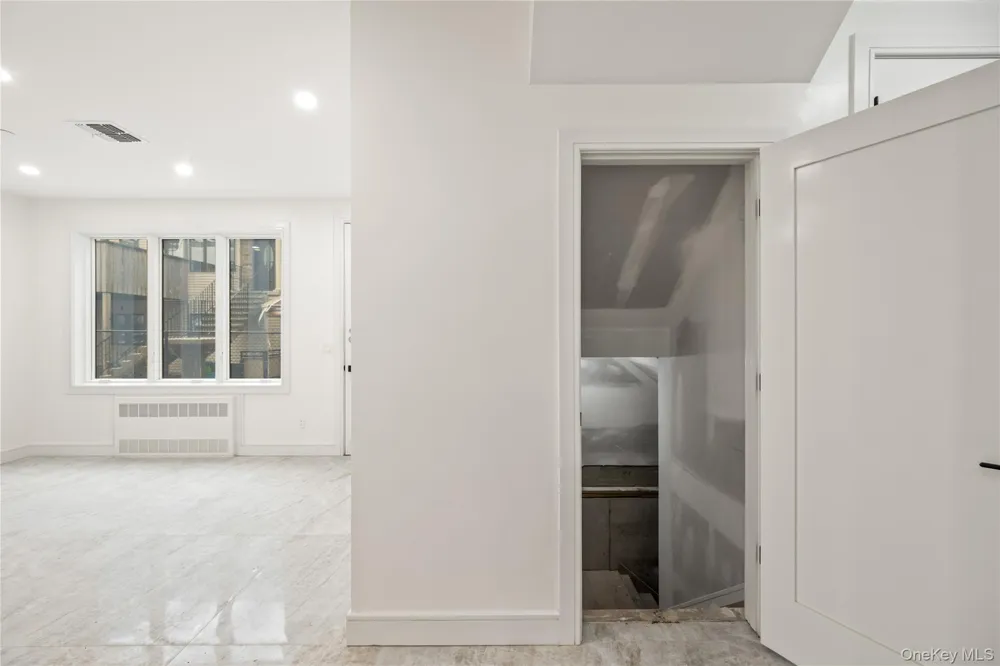 13 Warren Court #102 Monsey, NY 10952