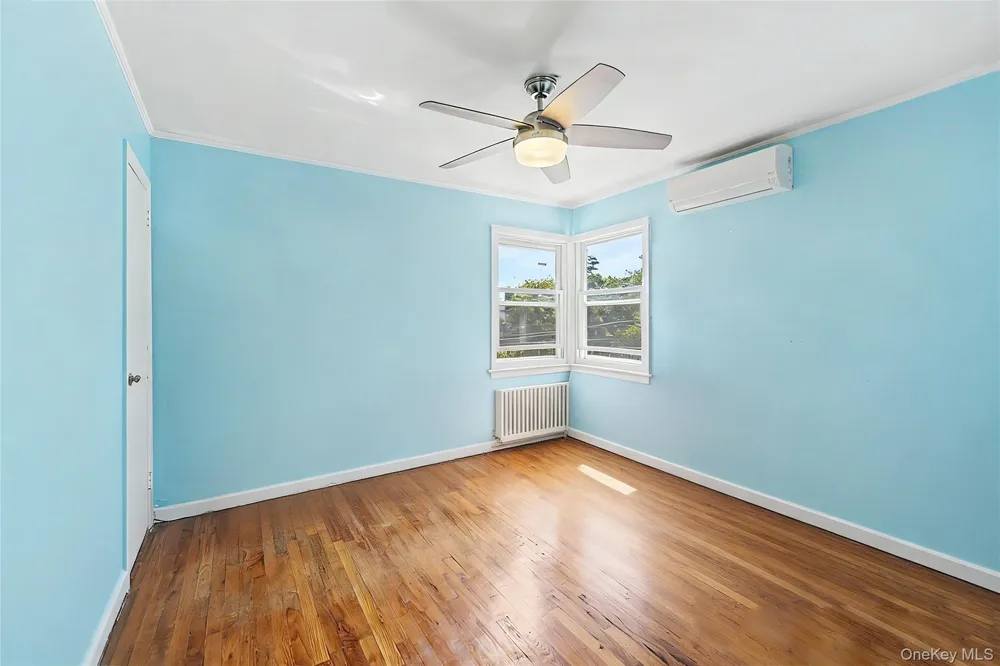 5310 206th Street Oakland Gardens, NY 11364