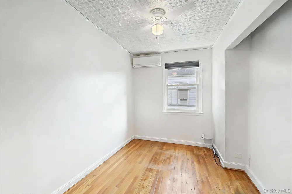 5310 206th Street Oakland Gardens, NY 11364