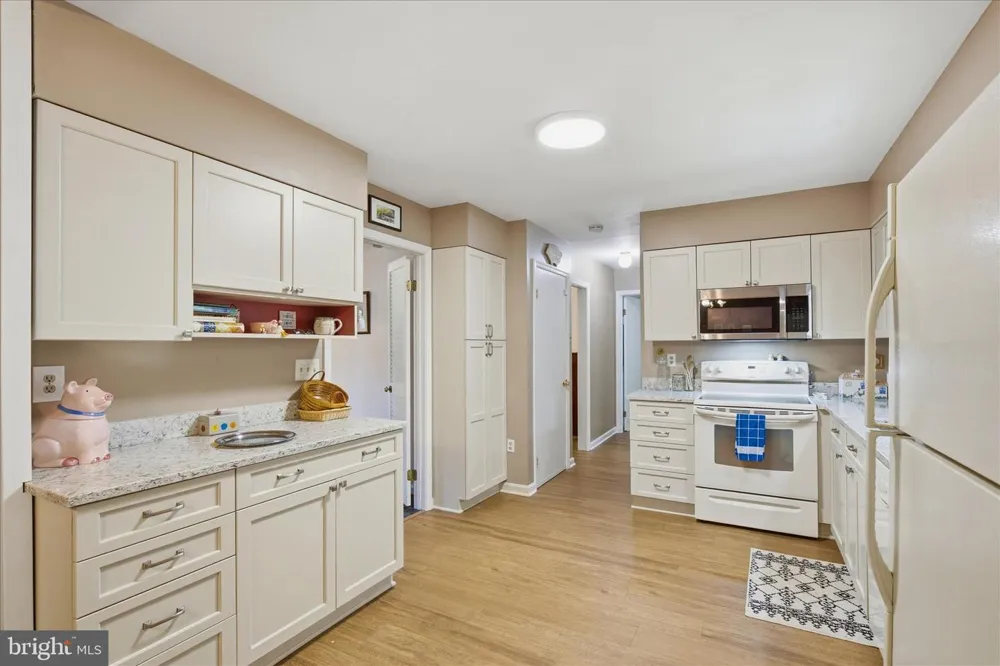 9810 GOLDEN RUSSET DRIVE Dunkirk, MD 20754