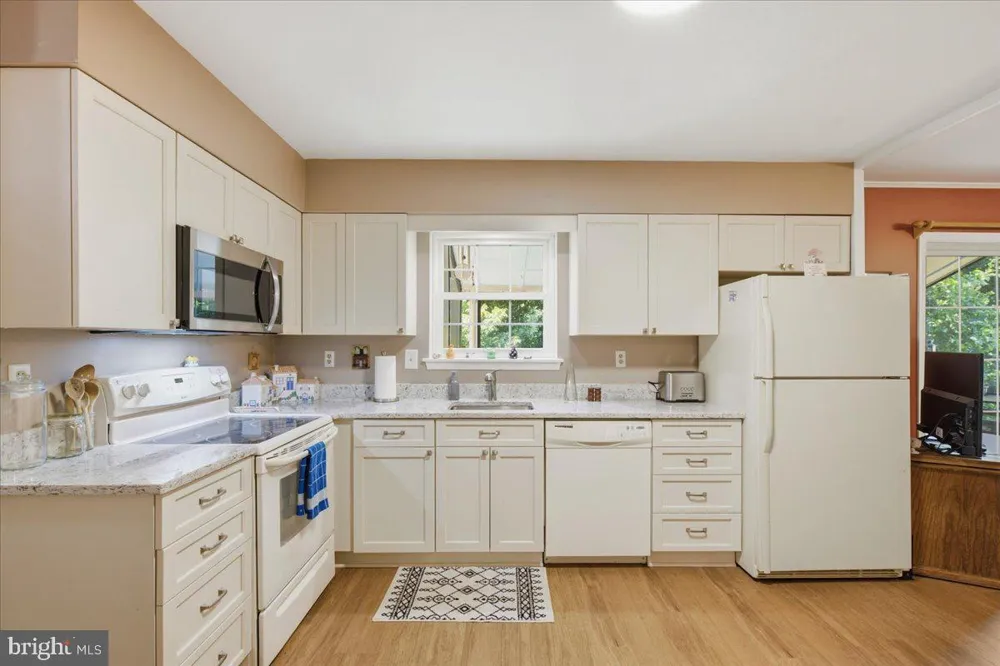 9810 GOLDEN RUSSET DRIVE Dunkirk, MD 20754