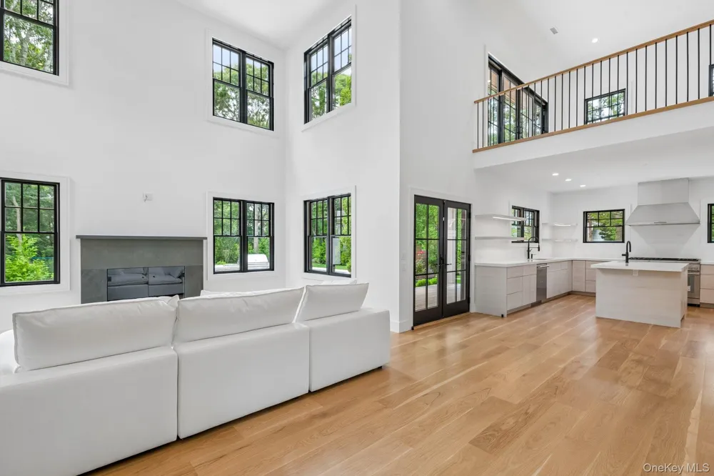 46 Towhee Trail East Hampton, NY 11937