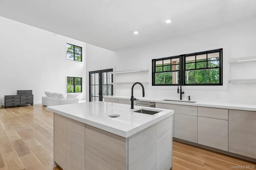 46 Towhee Trail East Hampton, NY 11937