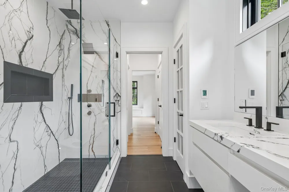 46 Towhee Trail East Hampton, NY 11937
