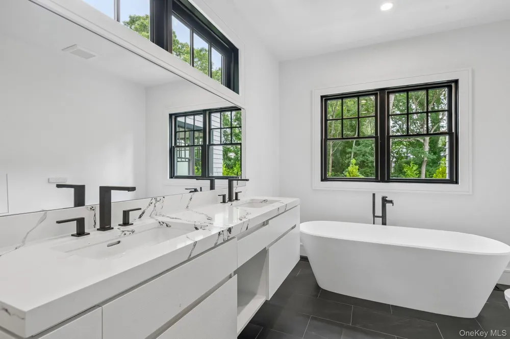 46 Towhee Trail East Hampton, NY 11937