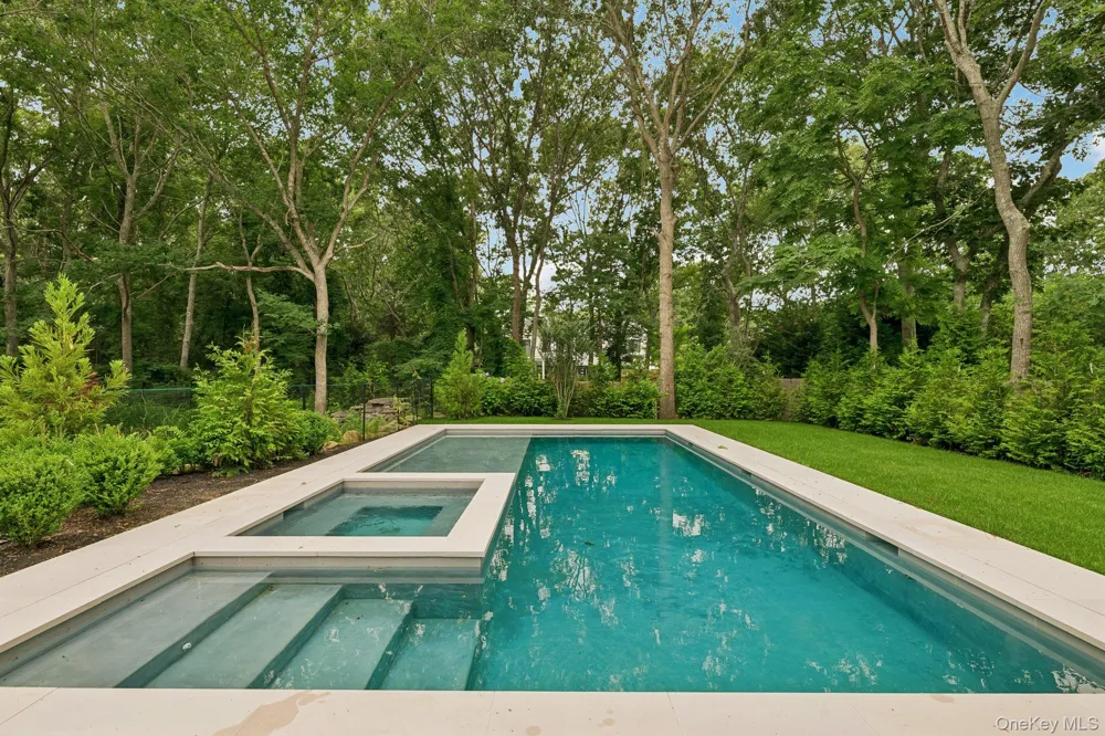 46 Towhee Trail East Hampton, NY 11937