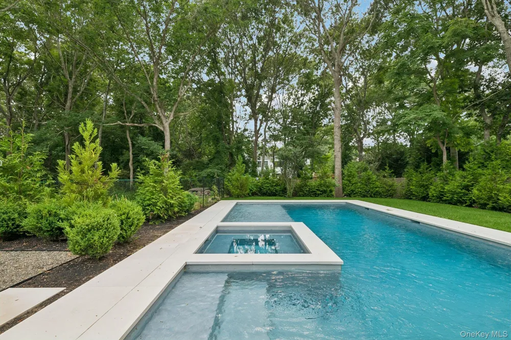 46 Towhee Trail East Hampton, NY 11937