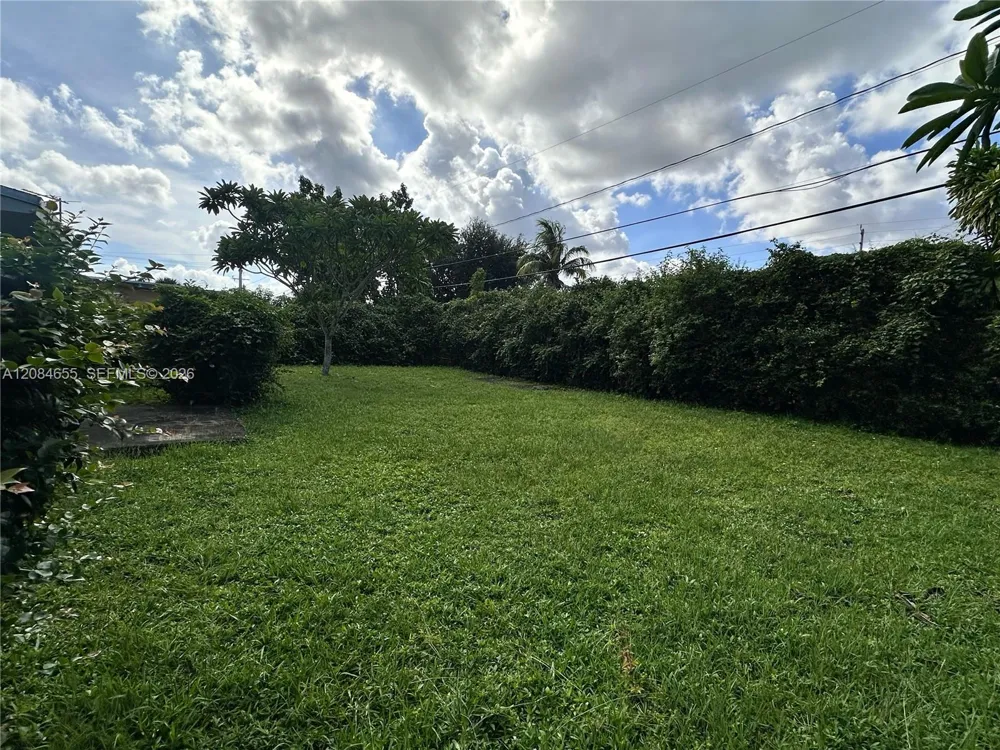 1410 NW 174th St Miami Gardens, FL 33169