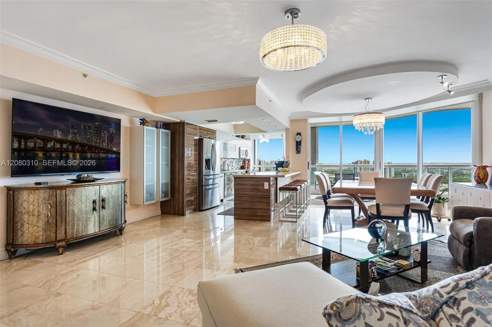 21205 Yacht Club Dr #2405 Aventura, FL 33180