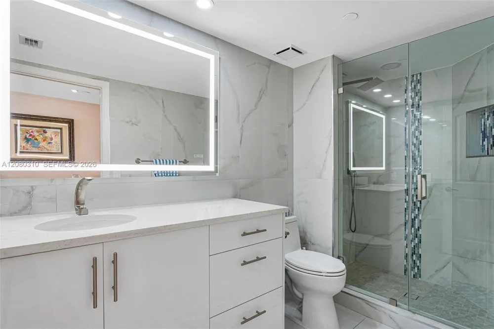 21205 Yacht Club Dr #2405 Aventura, FL 33180
