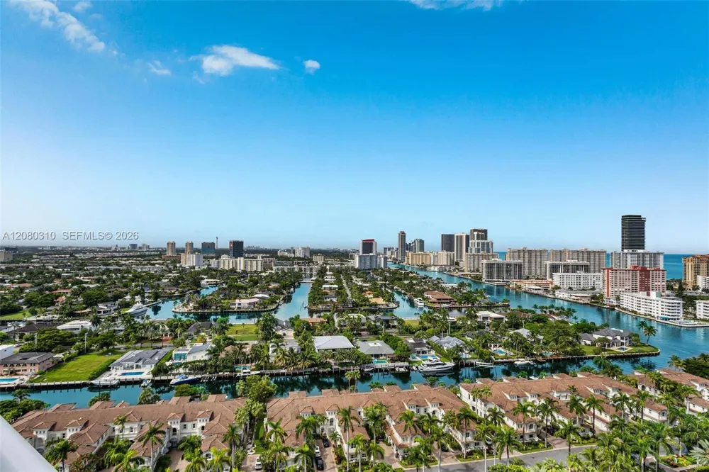 21205 Yacht Club Dr #2405 Aventura, FL 33180
