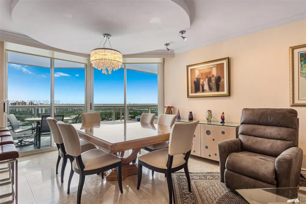 21205 Yacht Club Dr #2405 Aventura, FL 33180