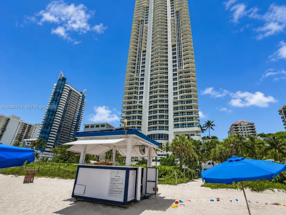 6365 Collins Ave #2403 Miami Beach, FL 33141