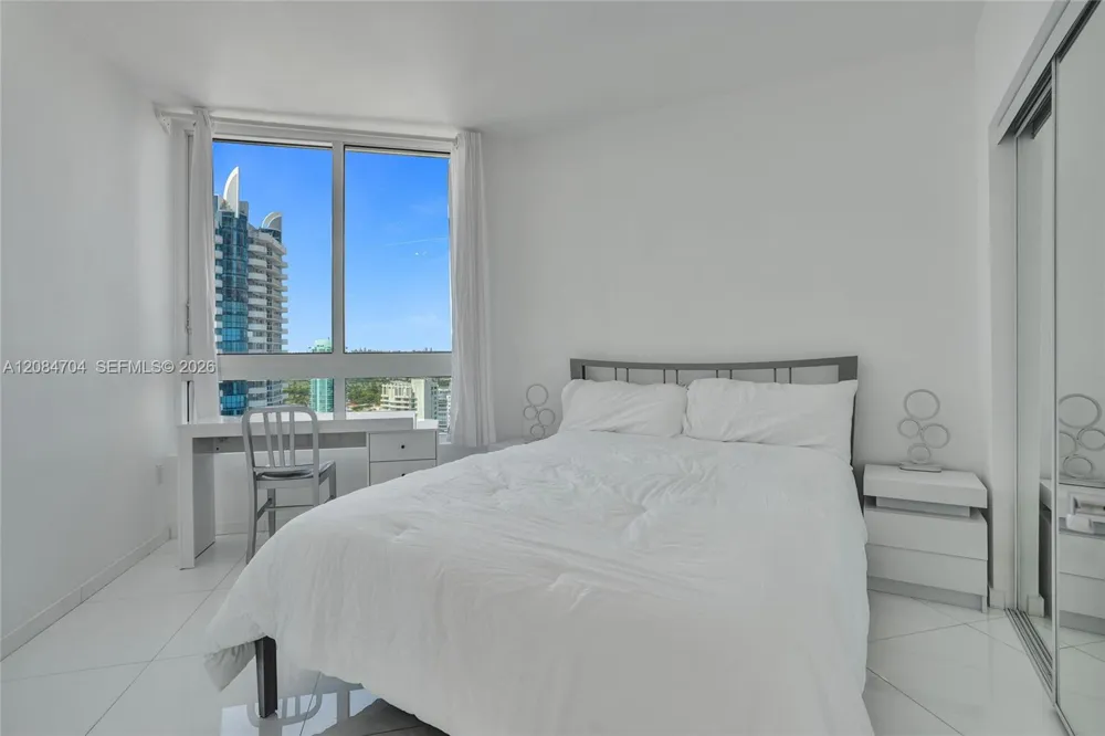 6365 Collins Ave #2403 Miami Beach, FL 33141