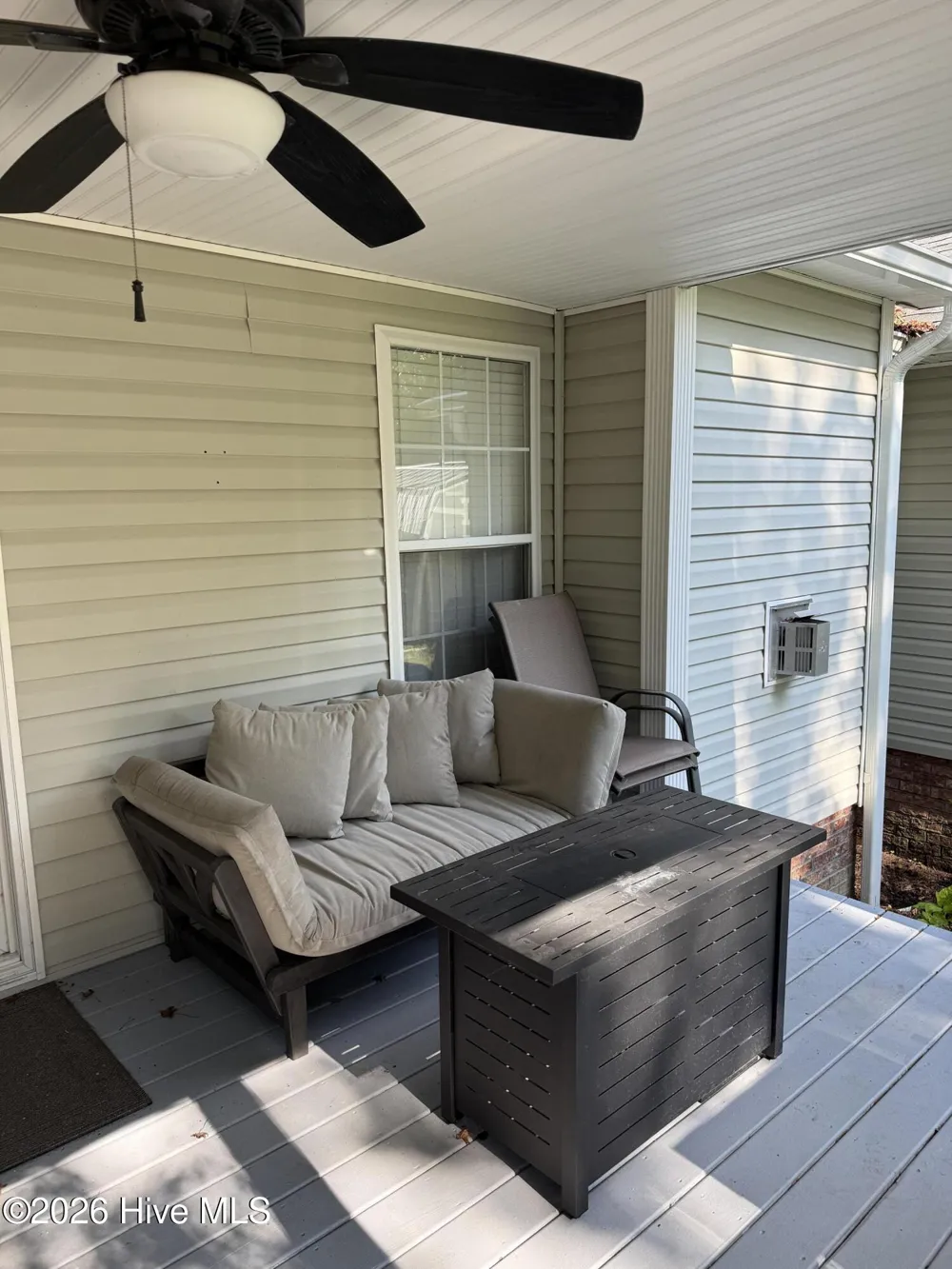 303 Oakmont Drive Hampstead, NC 28443