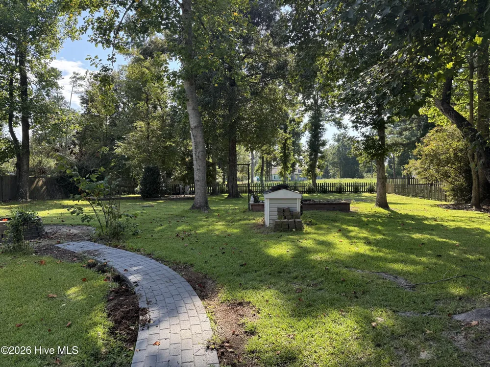 303 Oakmont Drive Hampstead, NC 28443