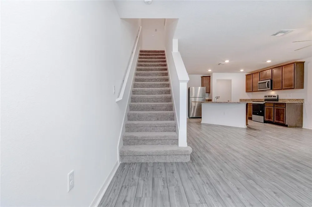 1589 WYNFORD CIRCLE Tavares, FL 32778
