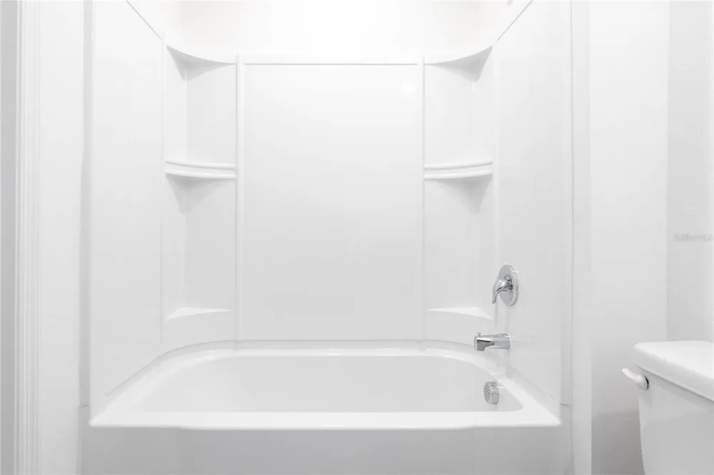 1589 WYNFORD CIRCLE Tavares, FL 32778