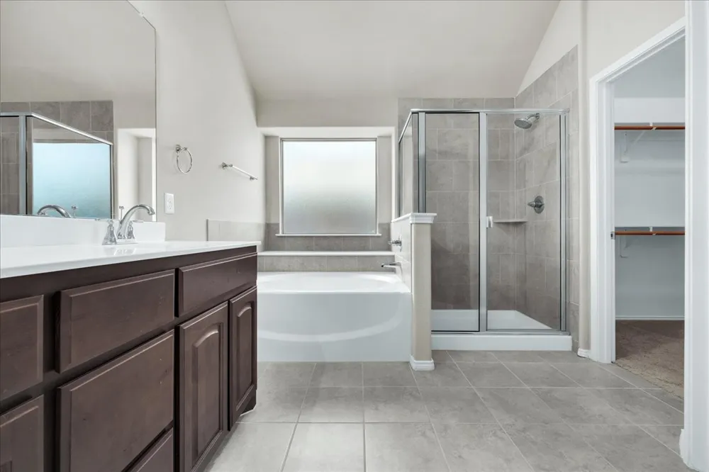 100 Gardenia Drive Azle, TX 76020