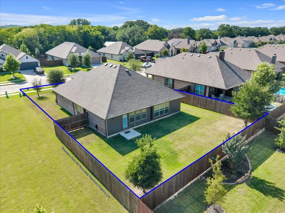 100 Gardenia Drive Azle, TX 76020