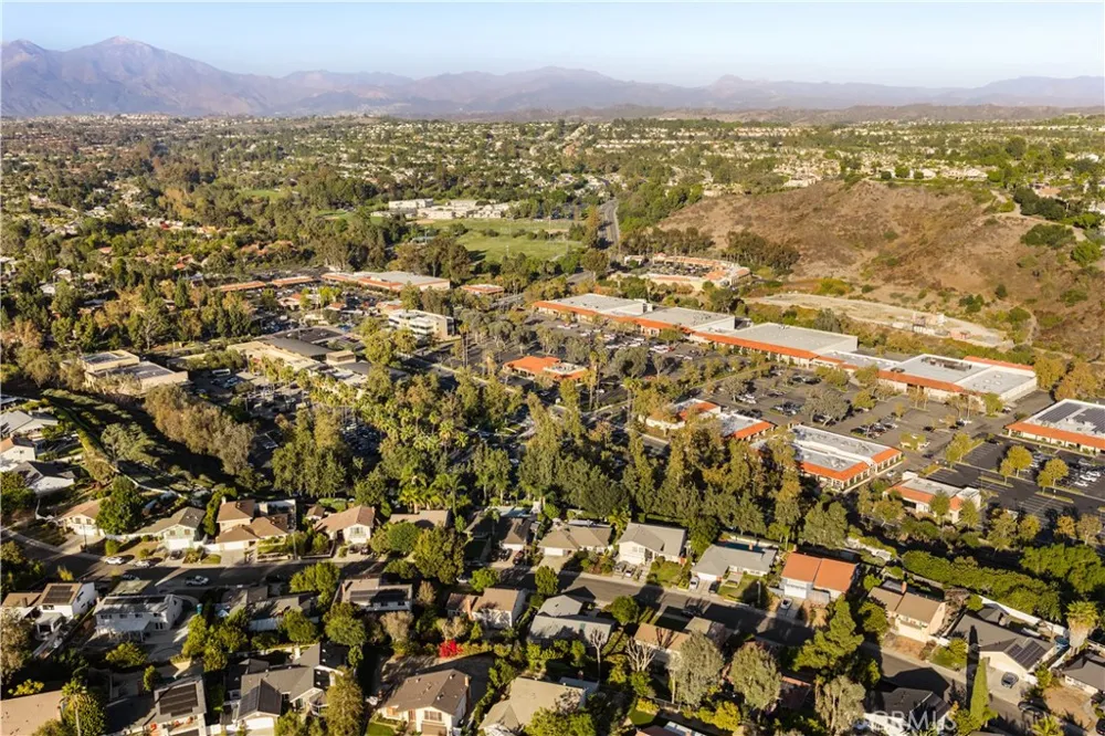25376 Terreno Dr Mission Viejo, CA 92691