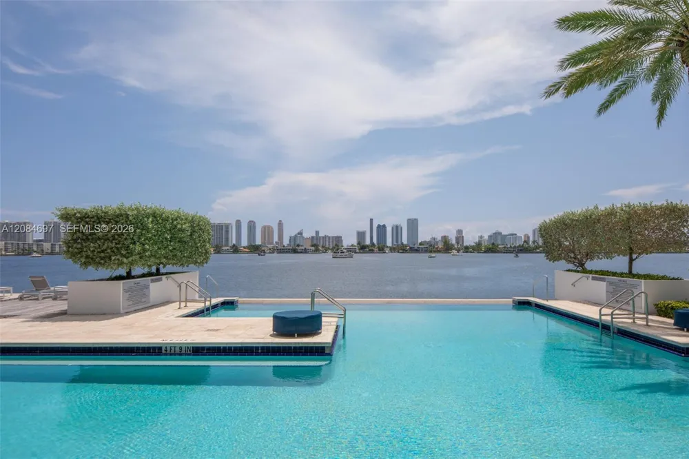 17111 SE Biscayne Blvd #1110 North Miami Beach, FL 33160