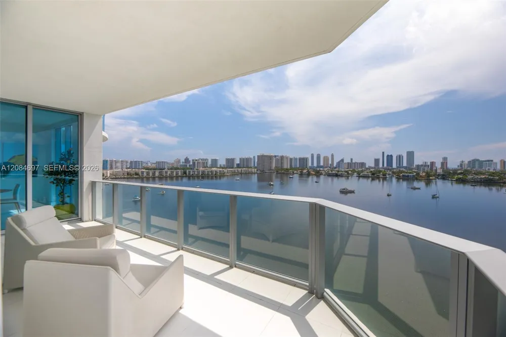 17111 SE Biscayne Blvd #1110 North Miami Beach, FL 33160