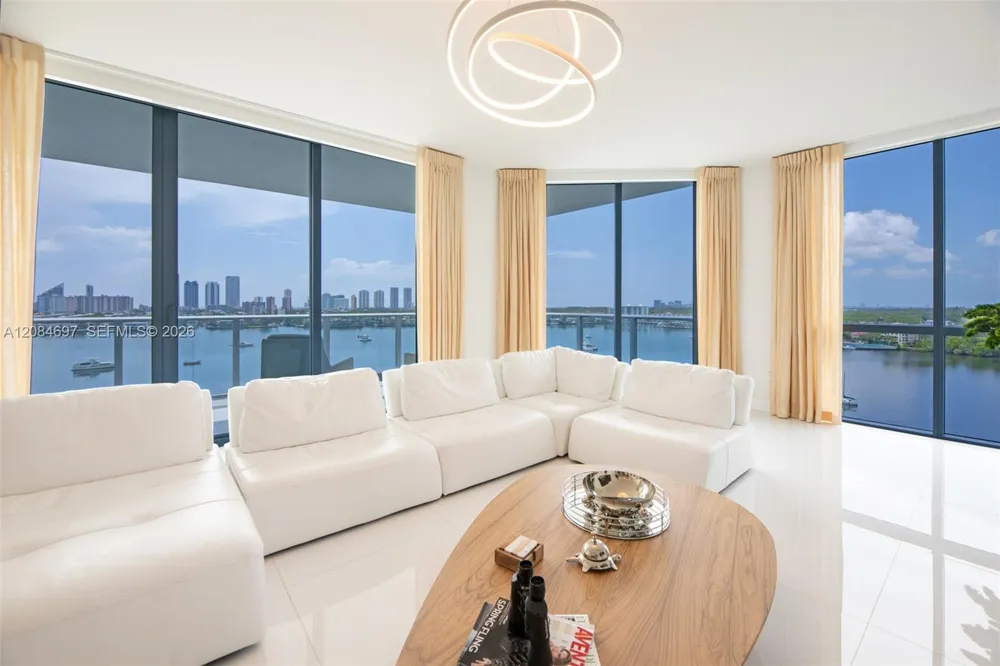 17111 SE Biscayne Blvd #1110 North Miami Beach, FL 33160