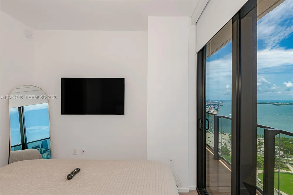 398 NE 5th St #3417 Miami, FL 33132